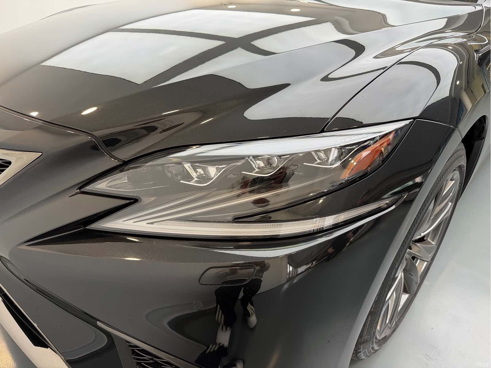 Lexus LS, 2019 14