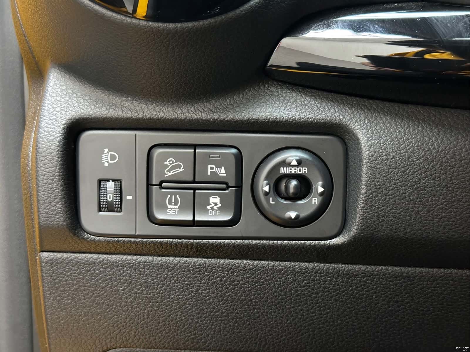 Kia KX1, 2022 10