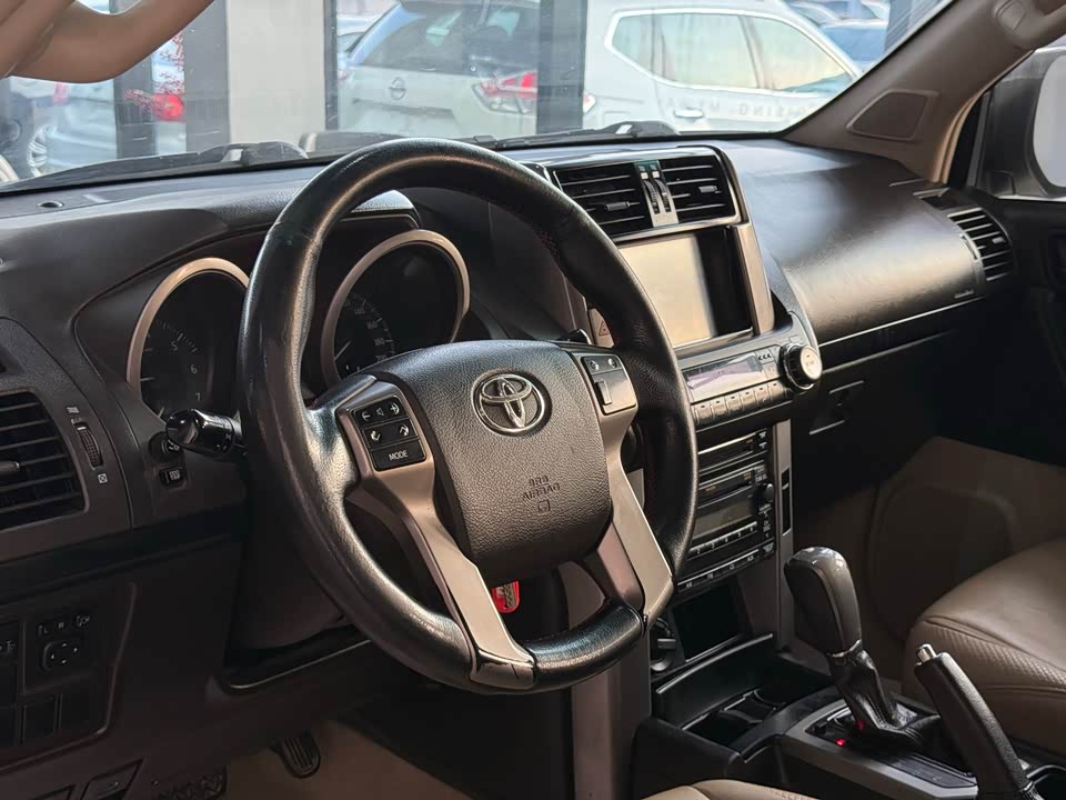 Toyota Prado