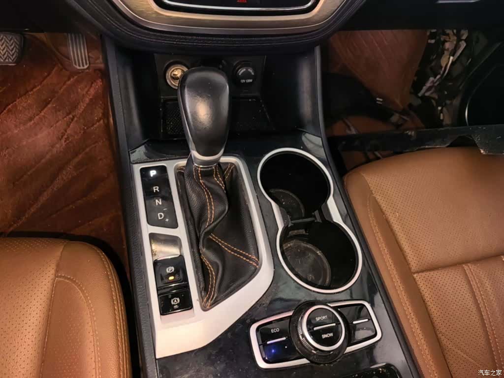 Changan CS95, 2017 14