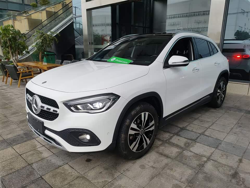 Mercedes-Benz GLA
