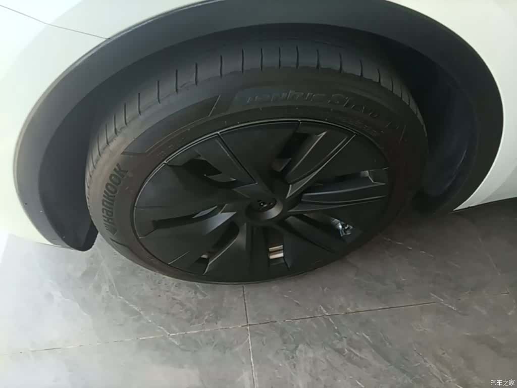 Tesla Model Y, 2021 23