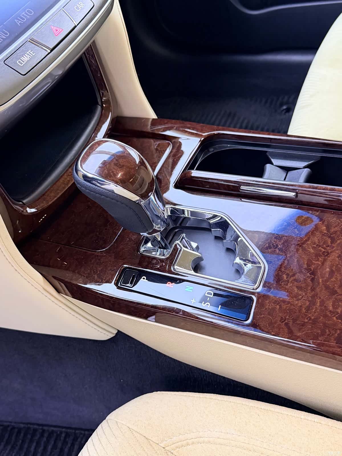 Toyota Crown, 2018 14