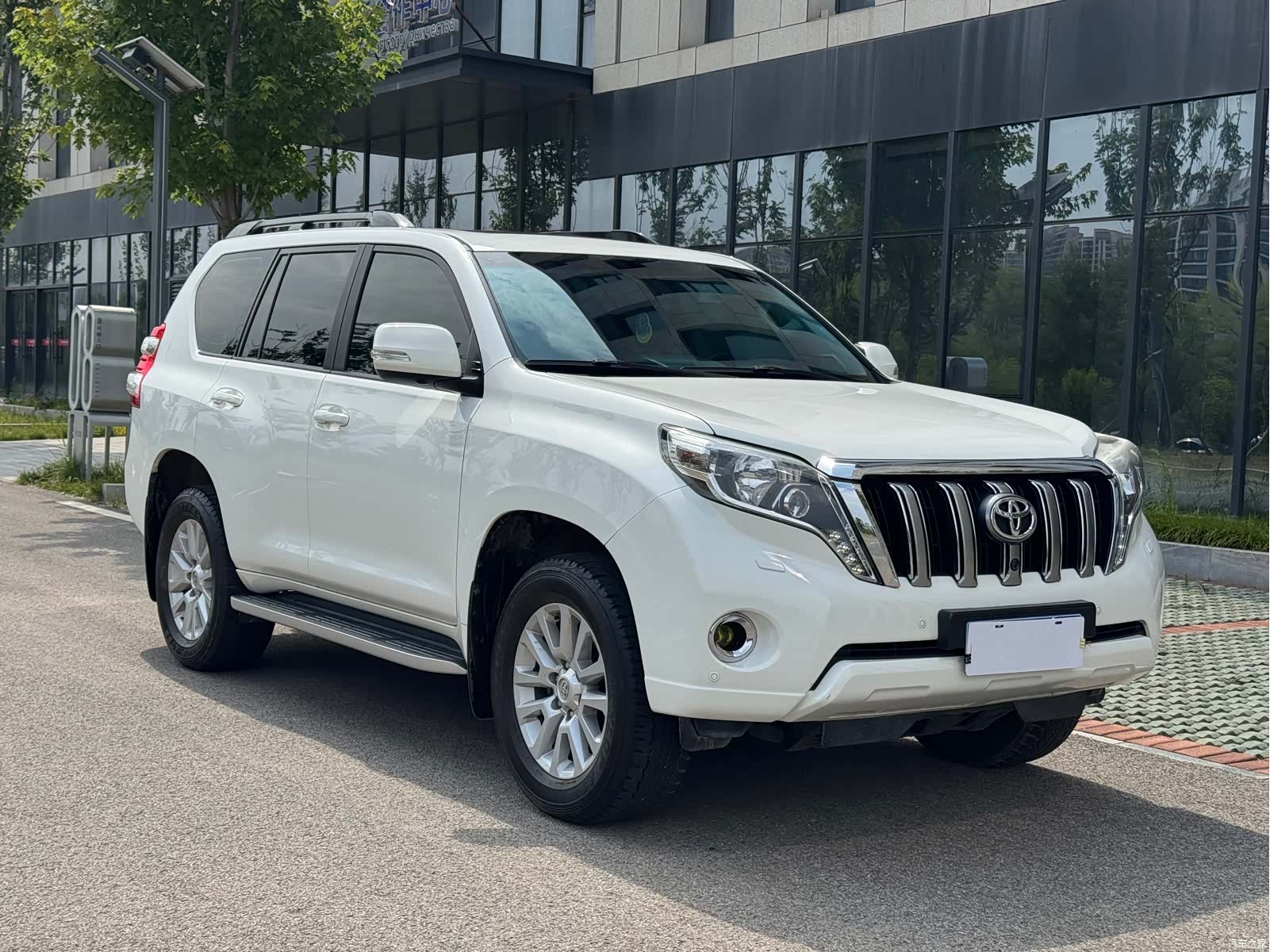 Toyota Prado, 2014 25