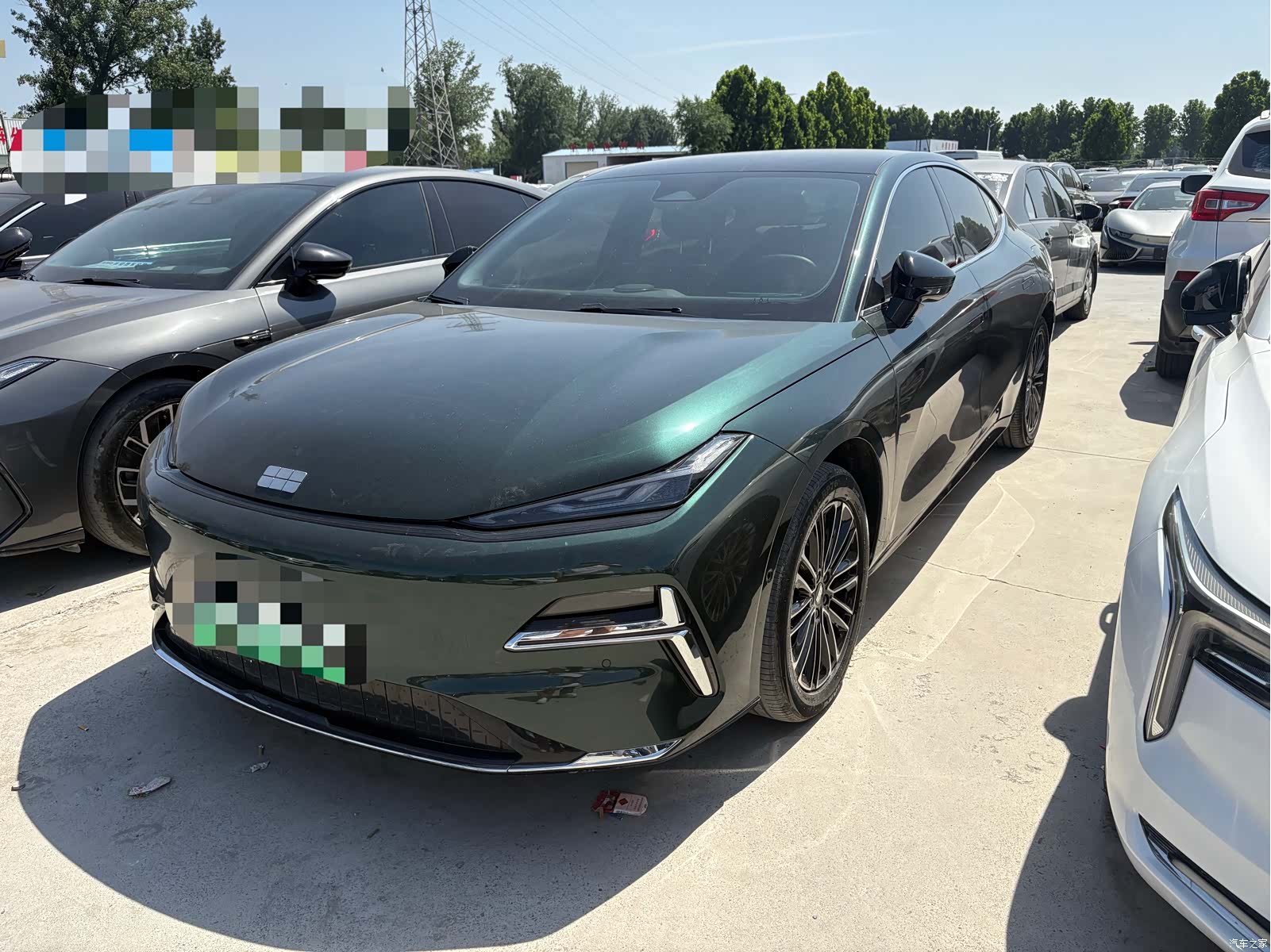 Geely 8