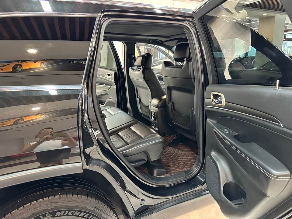 Jeep Grand Cherokee Jeep Grand Cherokee