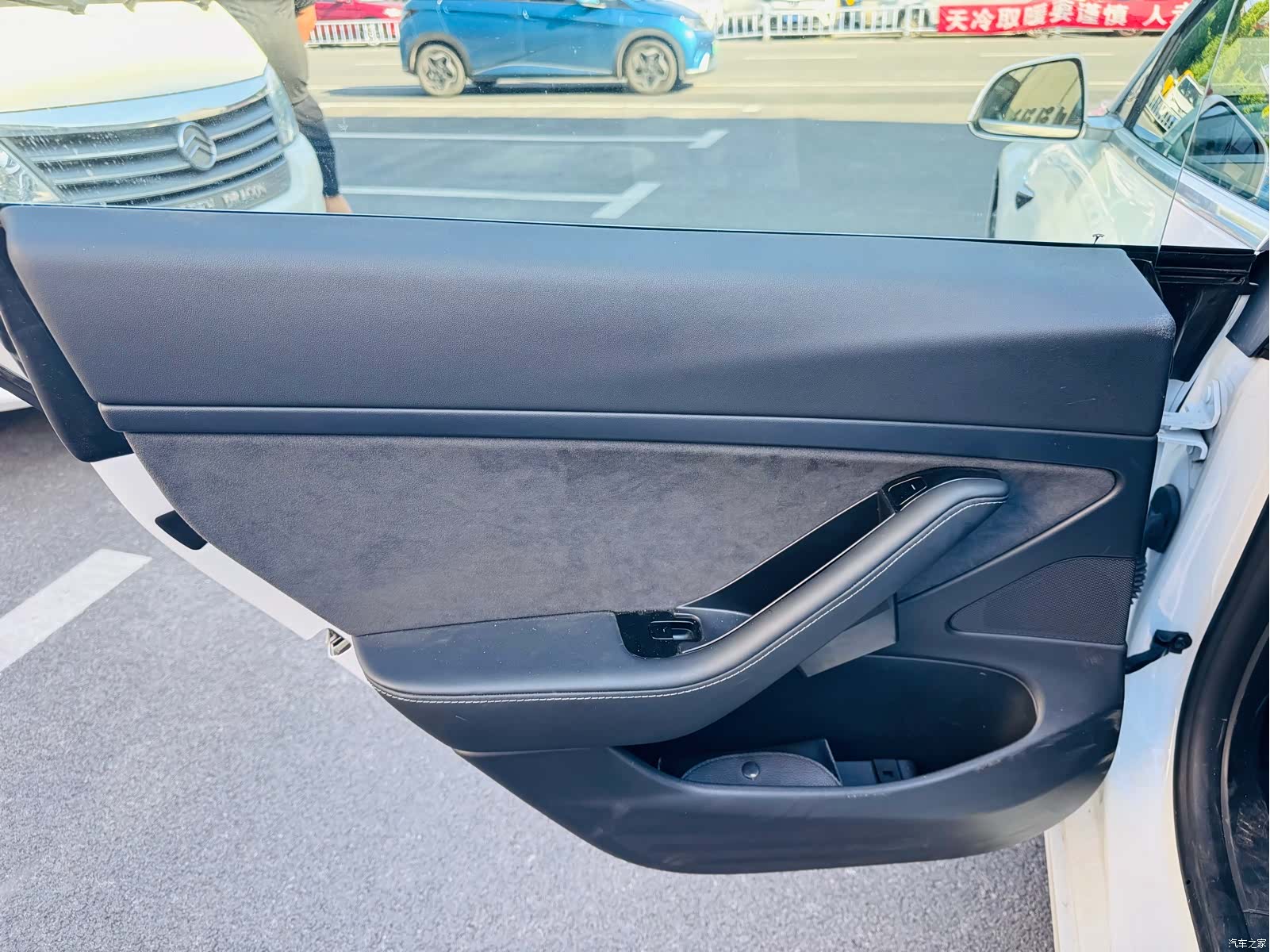 Tesla Model 3, 2020 12