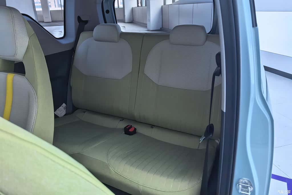 Geely Panda, 2025 11