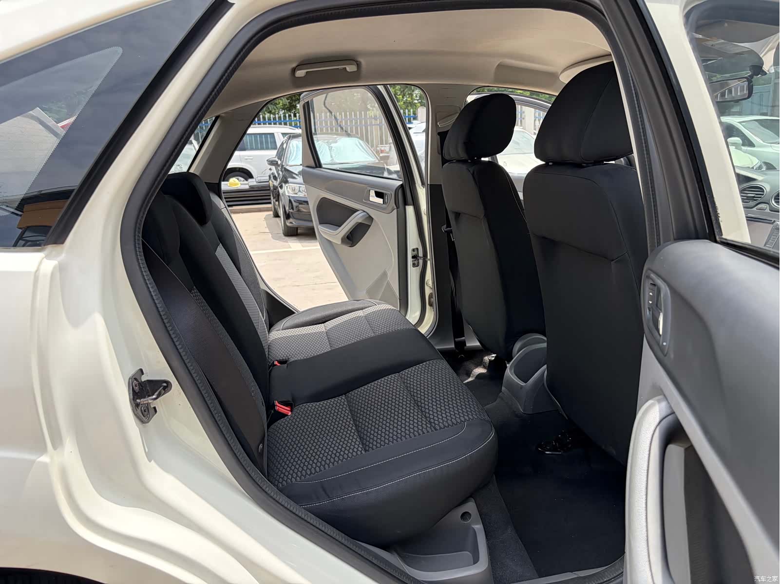 Ford Focus, 2014 13