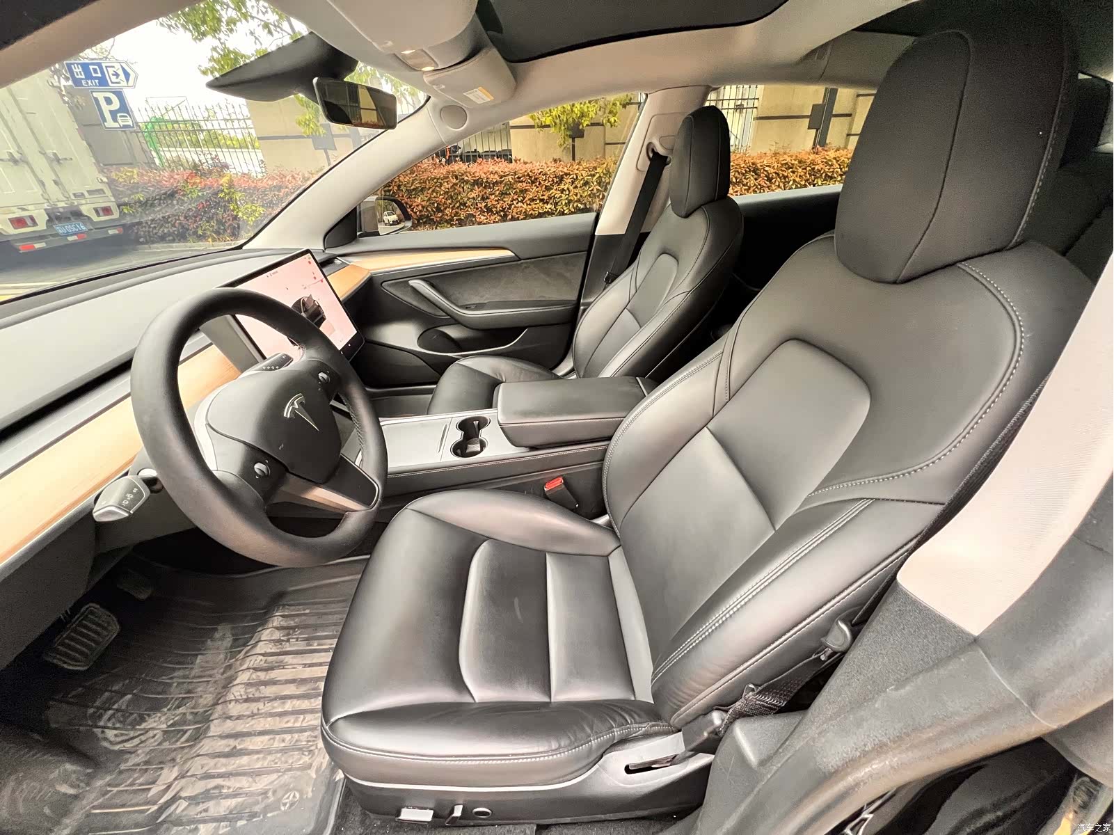 Tesla Model 3, 2023 4