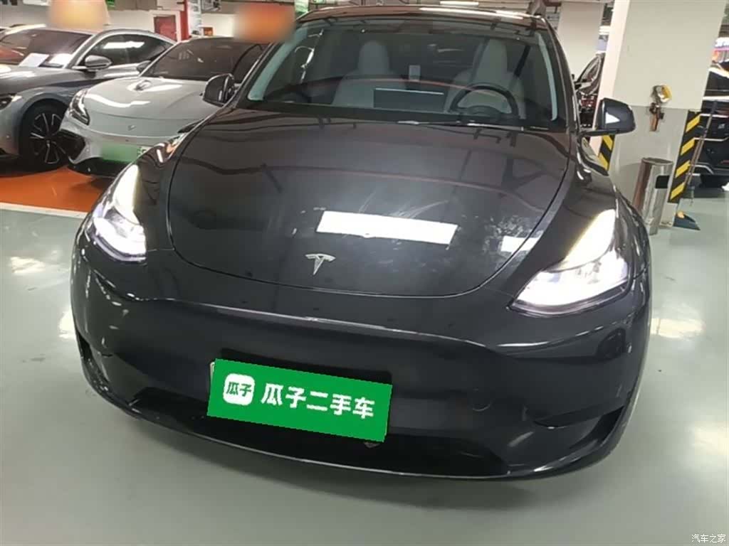 Tesla Model Y, 2024 3