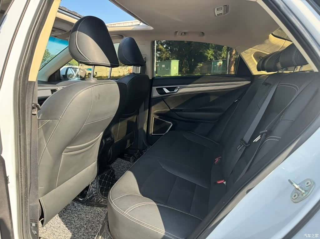 Geely Emgrand, 2018 6
