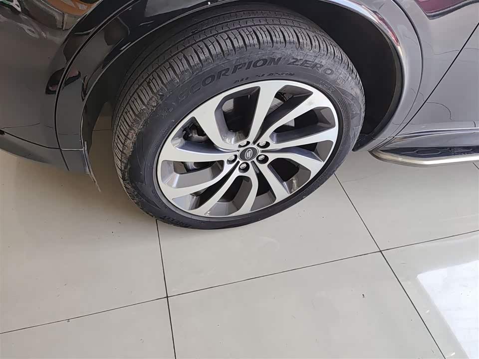 Land Rover Discover sports