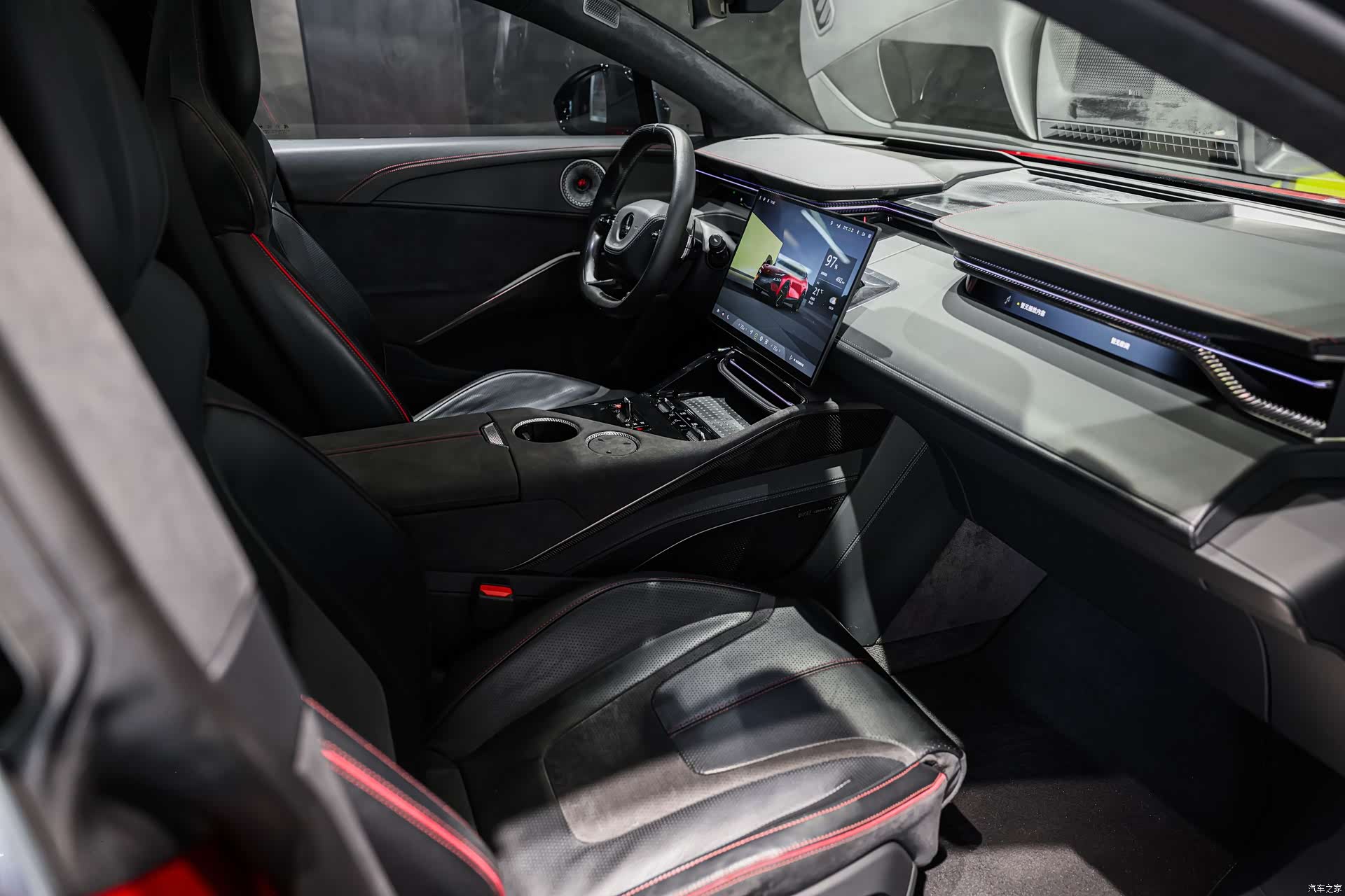 Lotus ELETRE, 2023 7