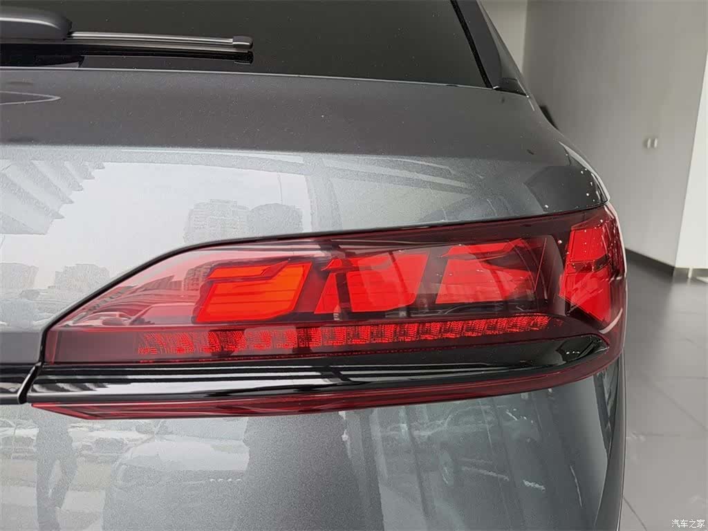 Audi Q7, 2024 12
