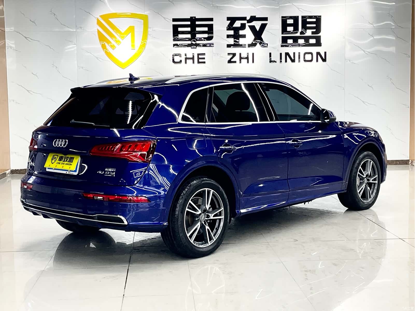 Audi Q5L, 2019 все фото