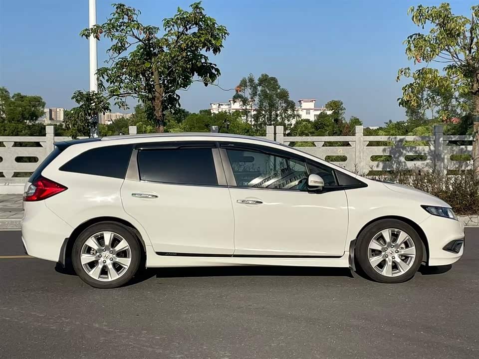 Honda Jade