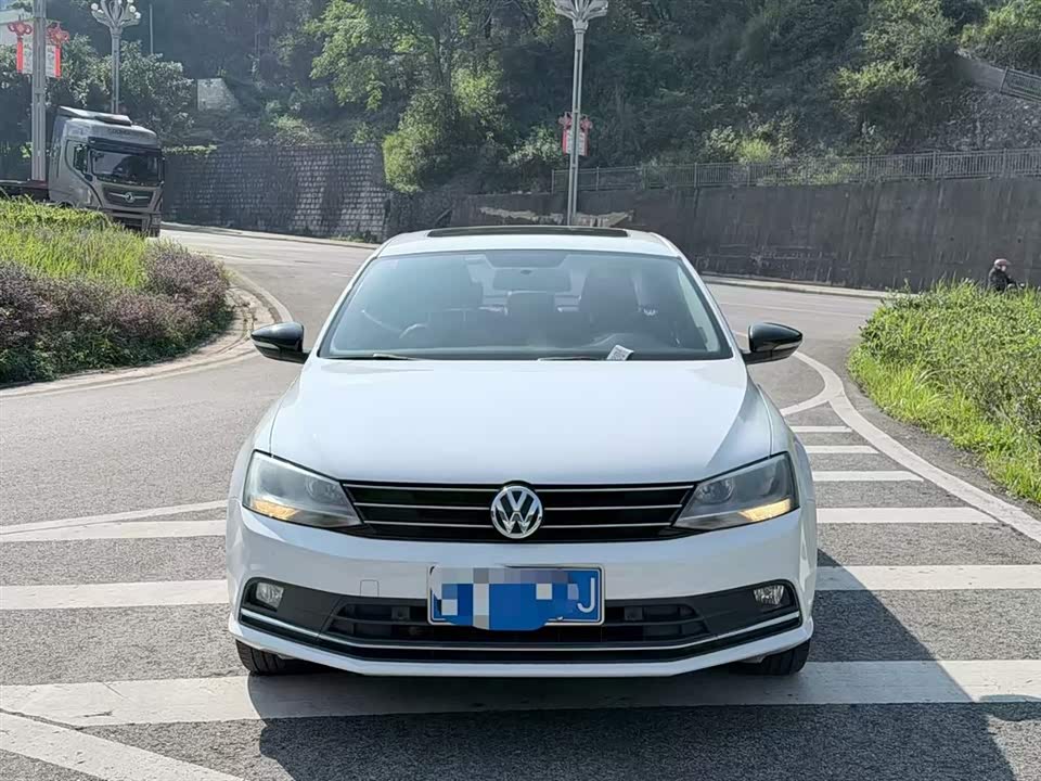 Volkswagen Sagitar