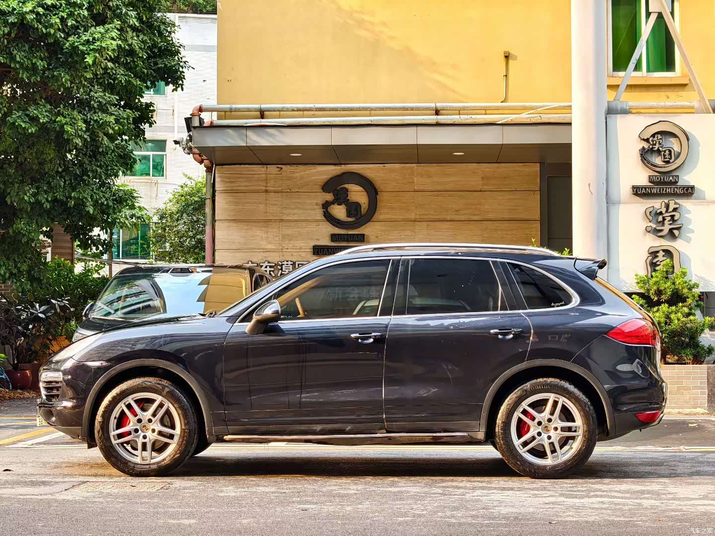 Porsche Cayenne, 2012 3