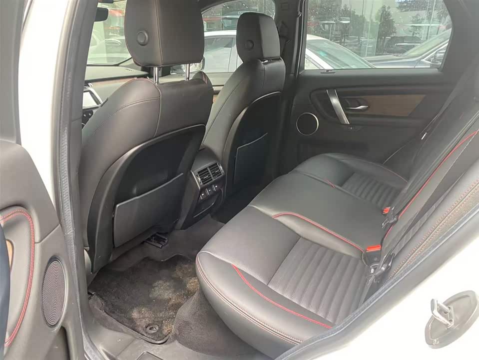 Land Rover Discover sports