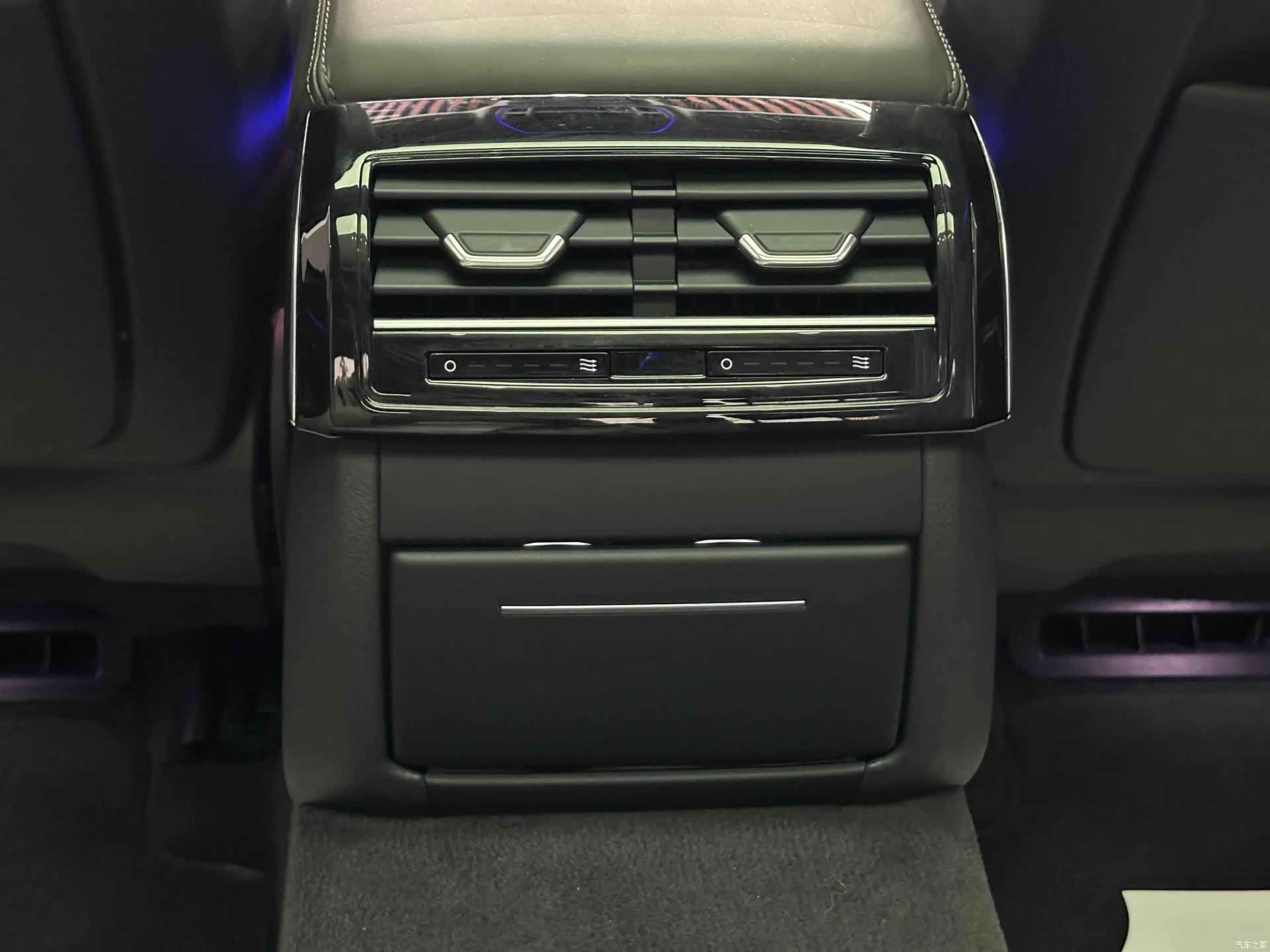 Audi A8L, 2021 19