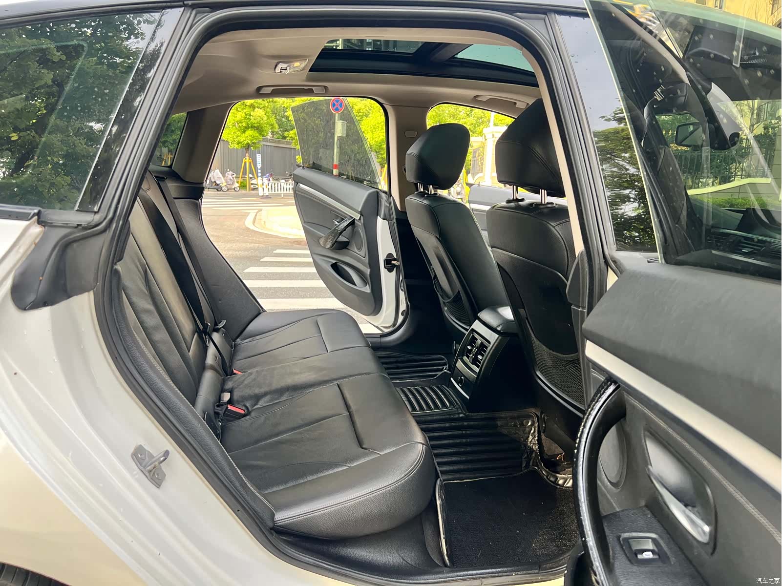BMW 3 Series, 2014 14