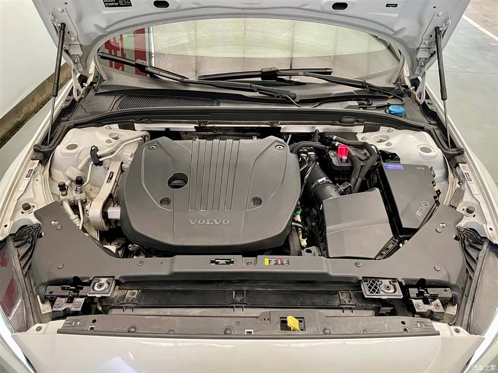 Volvo S60, 2022 16