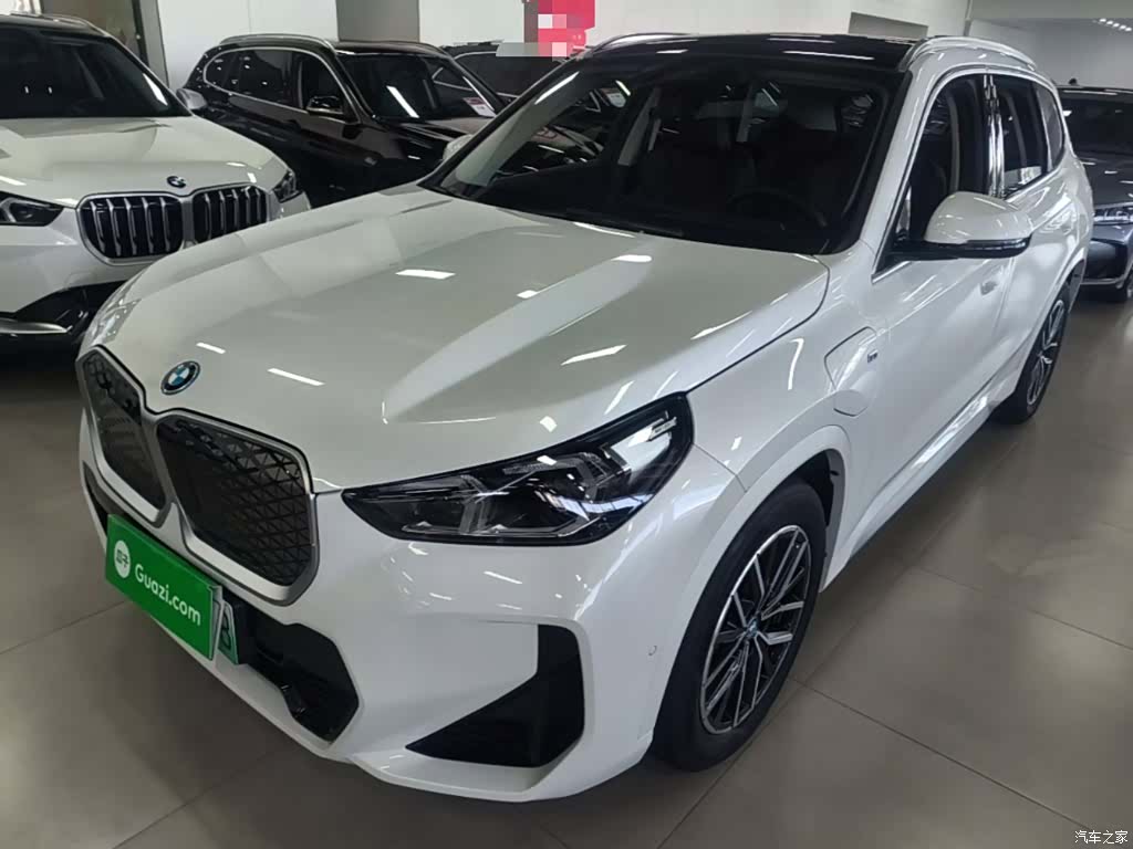 BMW iX1, 2024 2