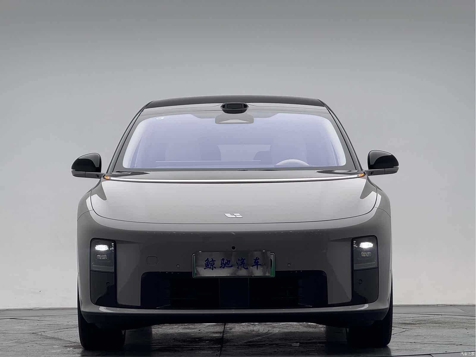 Li Auto i8, 2026 4