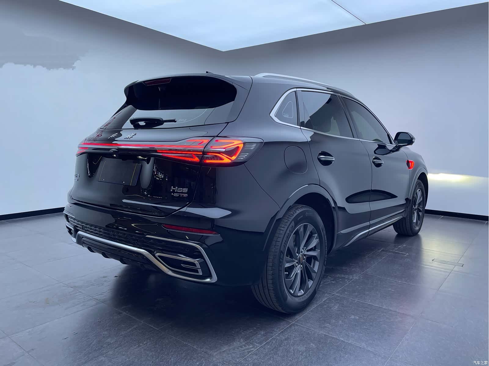 Hongqi HS5, 2023 4