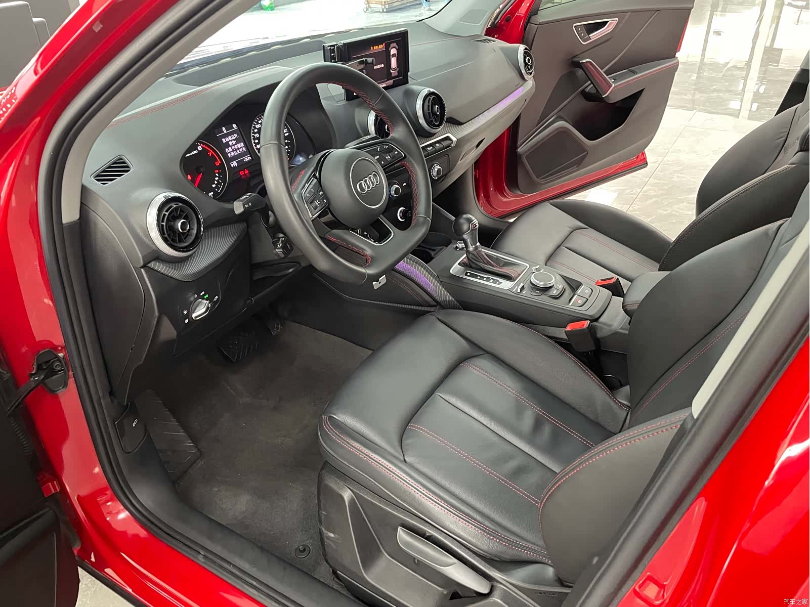 Audi Q2L, 2022 6