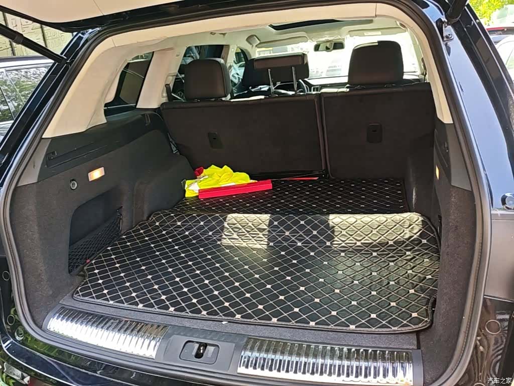 Hongqi HS7, 2021 19