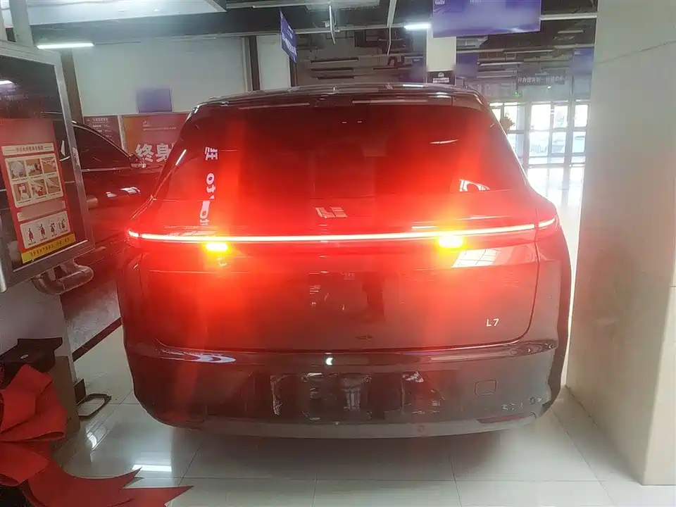 Li Auto Ideal L7