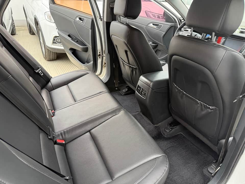 Hyundai Name picture