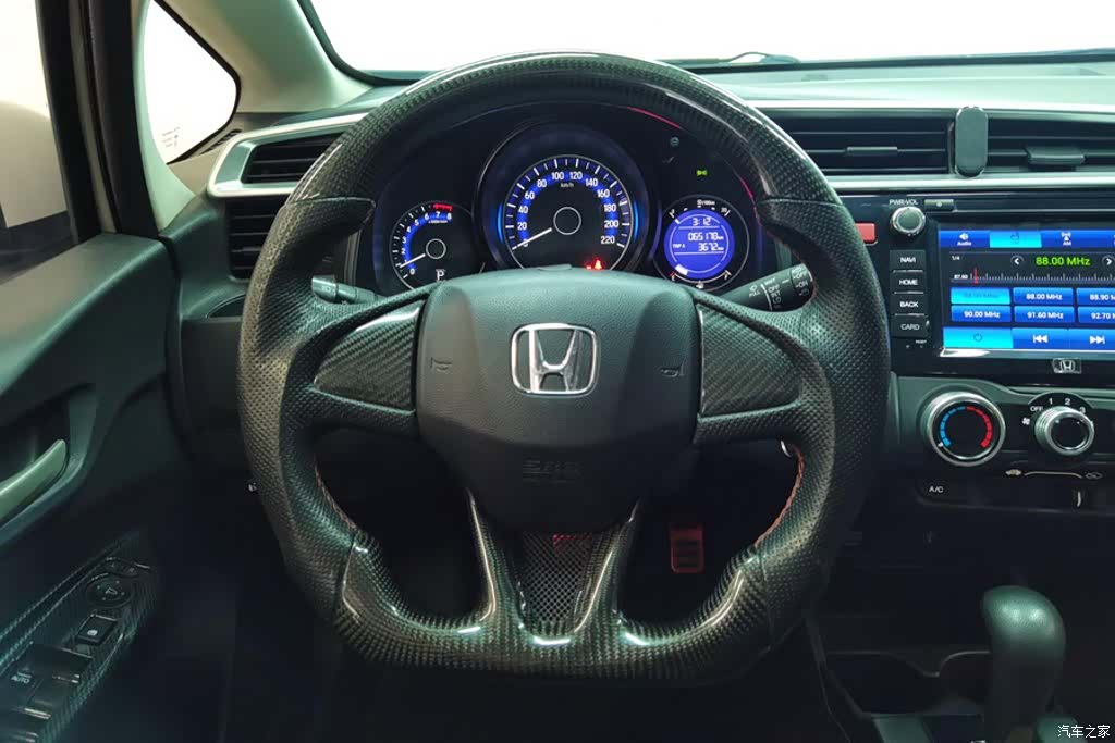 Honda Fit, 2017 15