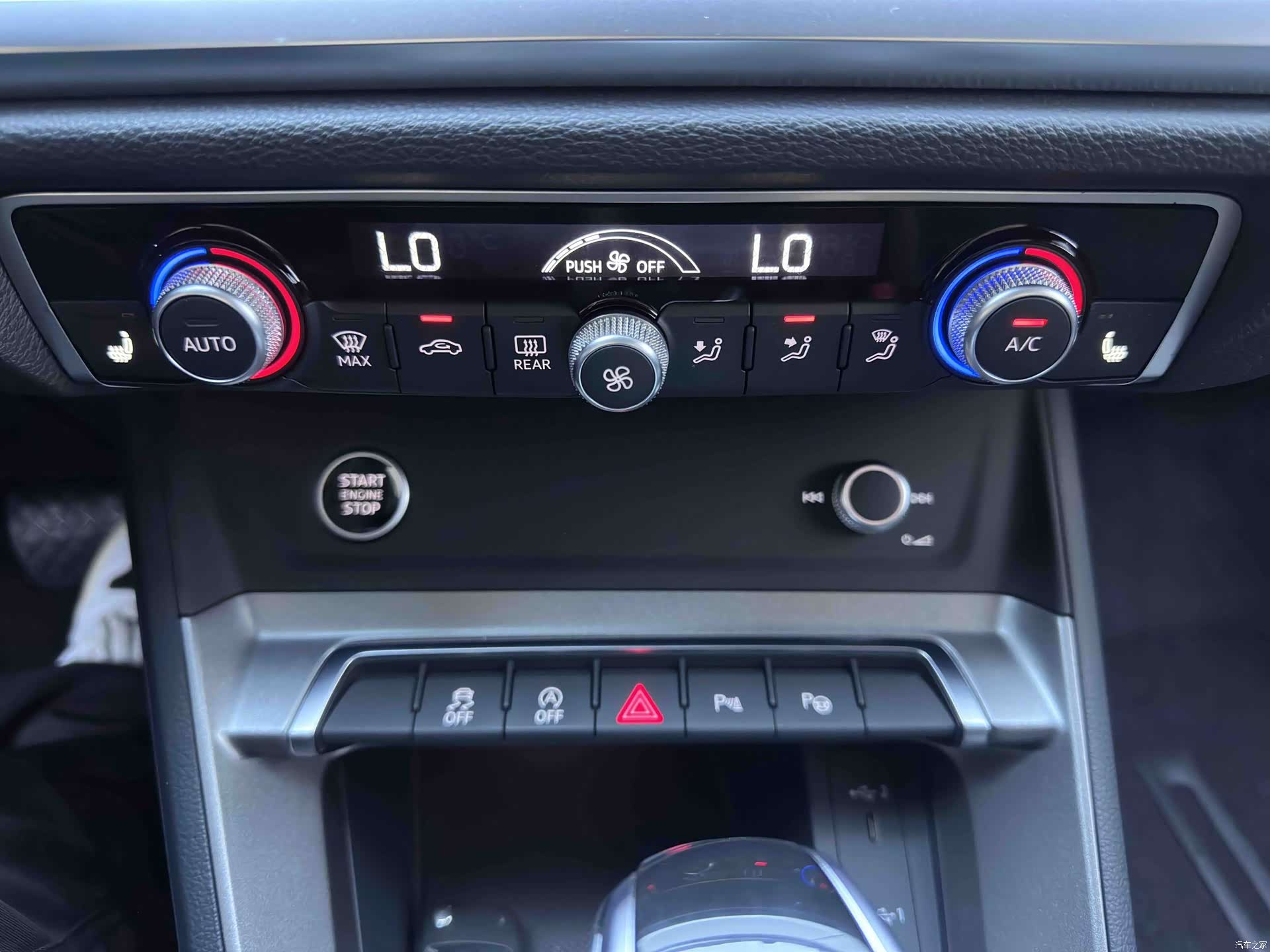 Audi Q3, 2023 15