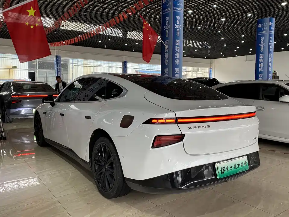 XPENG P7