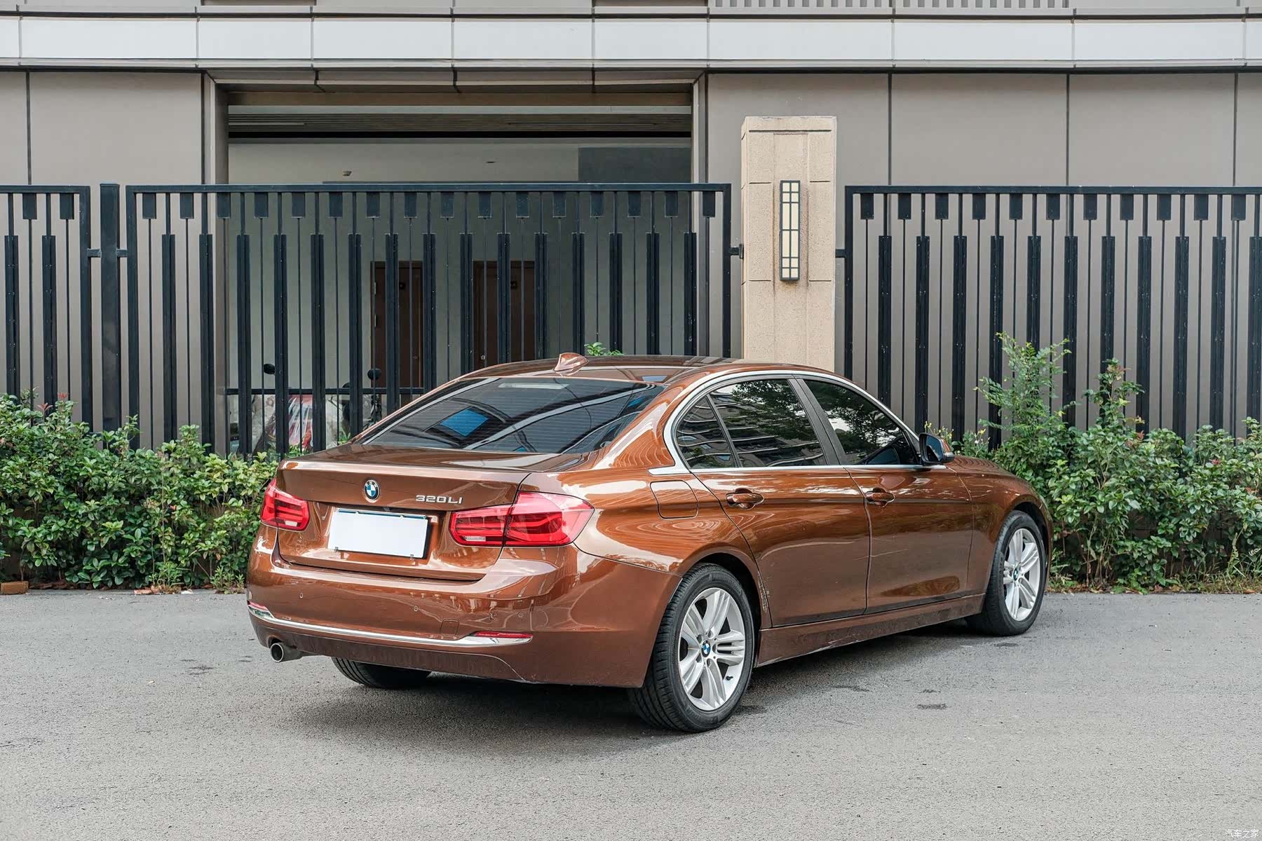 BMW 3 Series, 2016 6