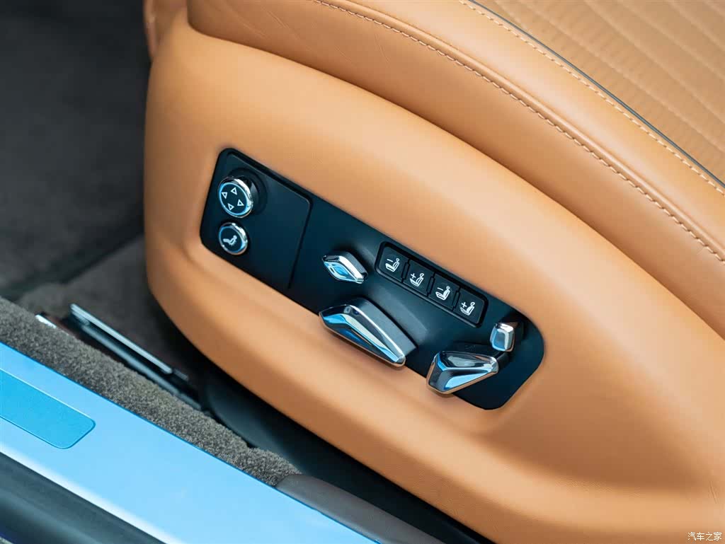 Bentley Flying Spur, 2022 14