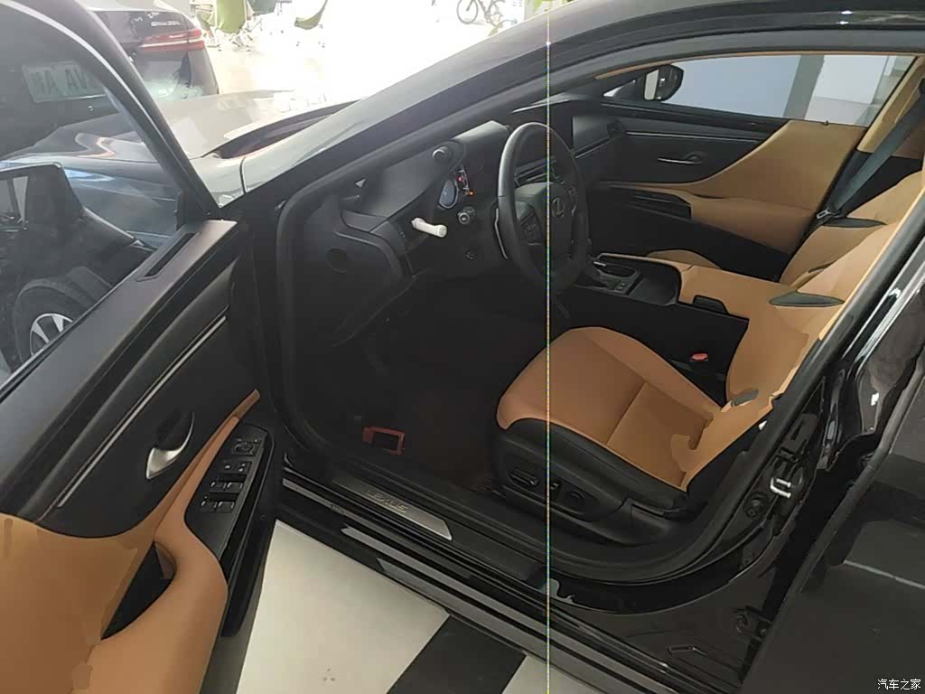 Lexus ES, 2023 12