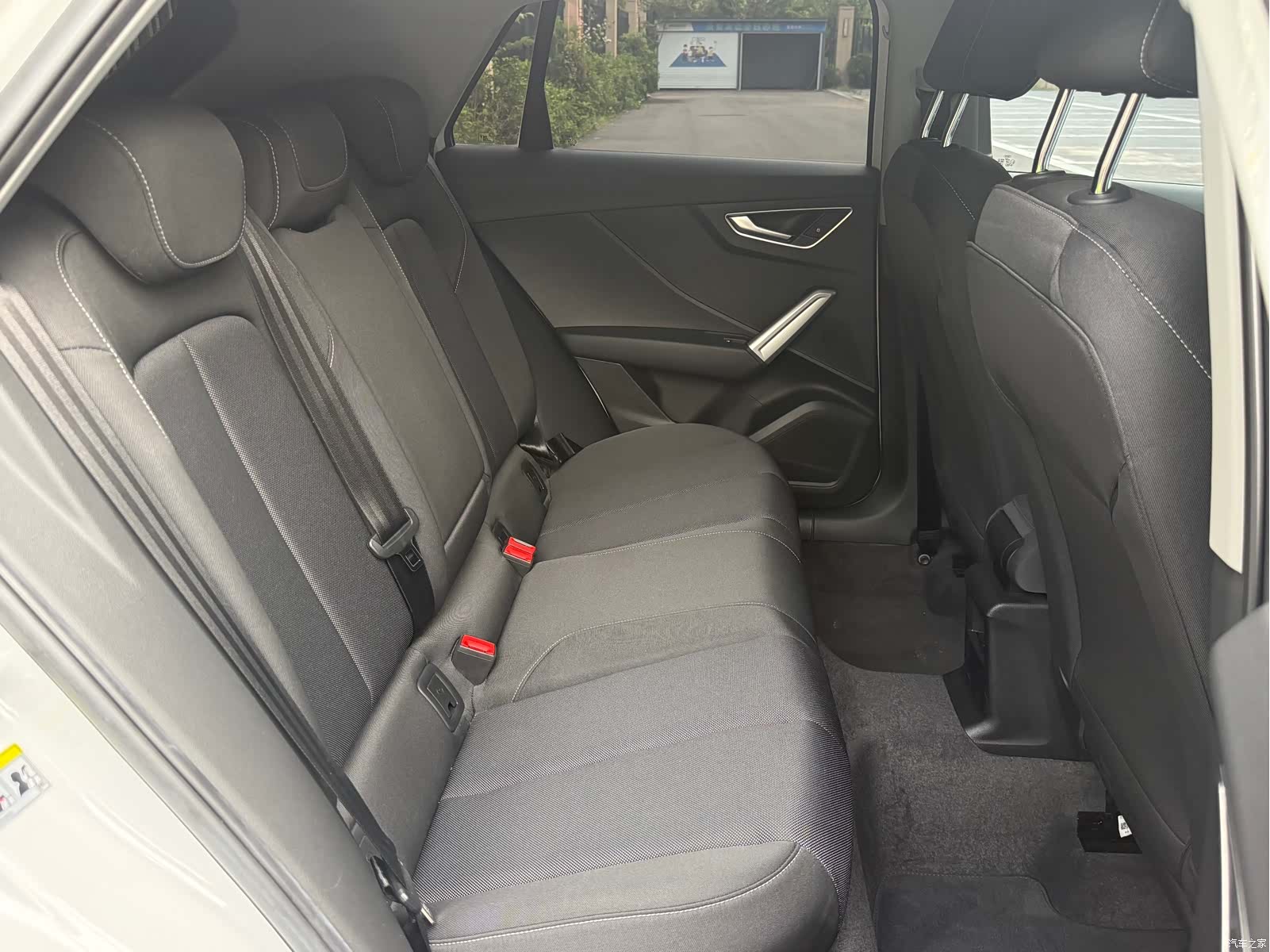 Audi Q2L, 2020 10