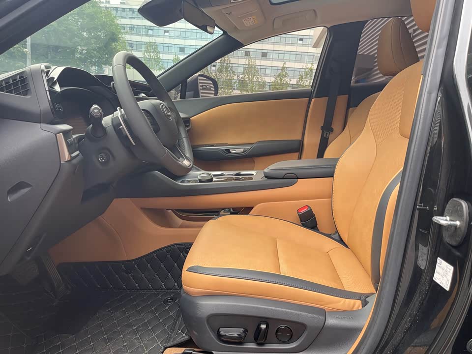 Lexus RZ Lexus RZ