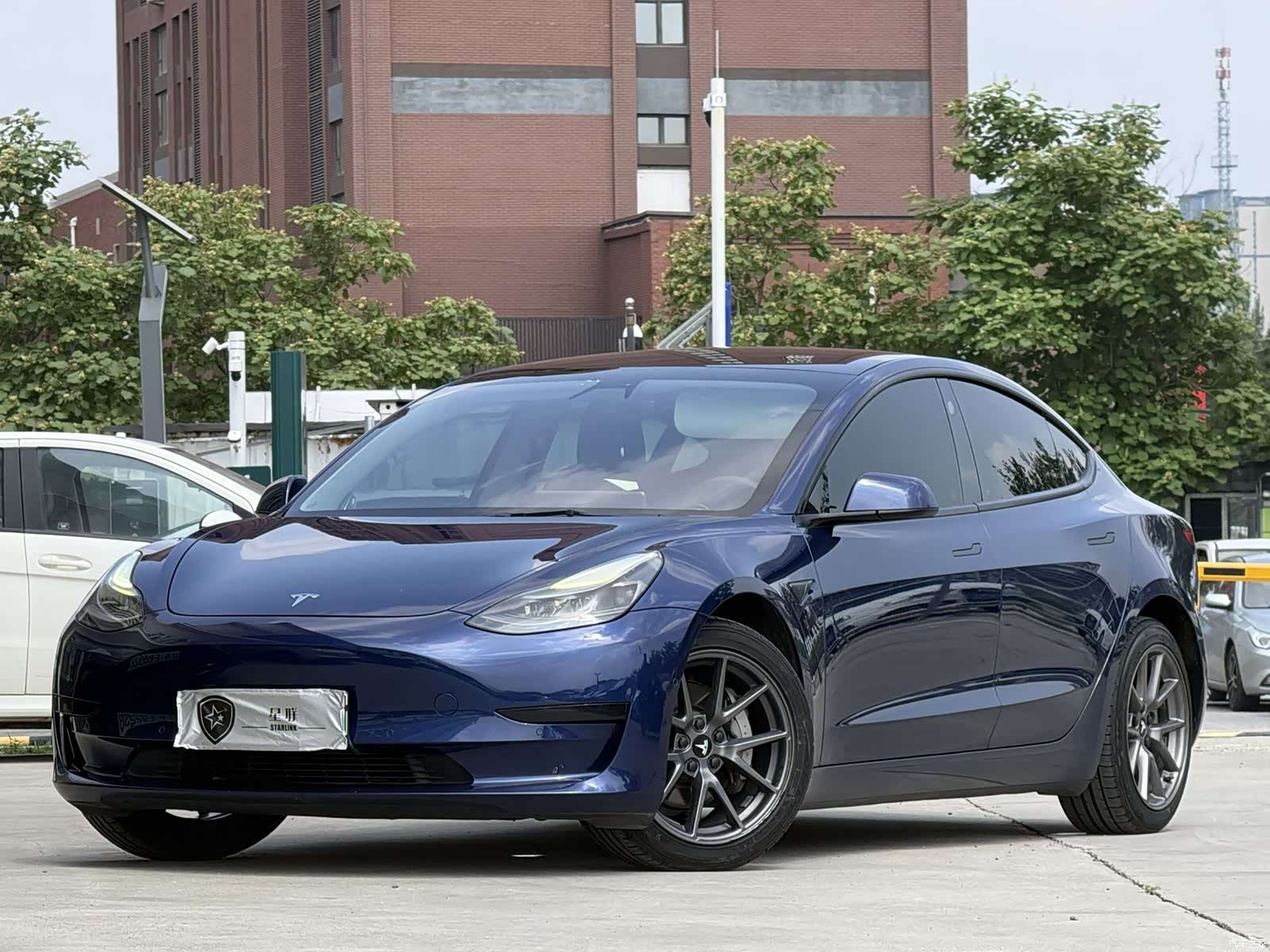 Tesla Model 3, 2021 1
