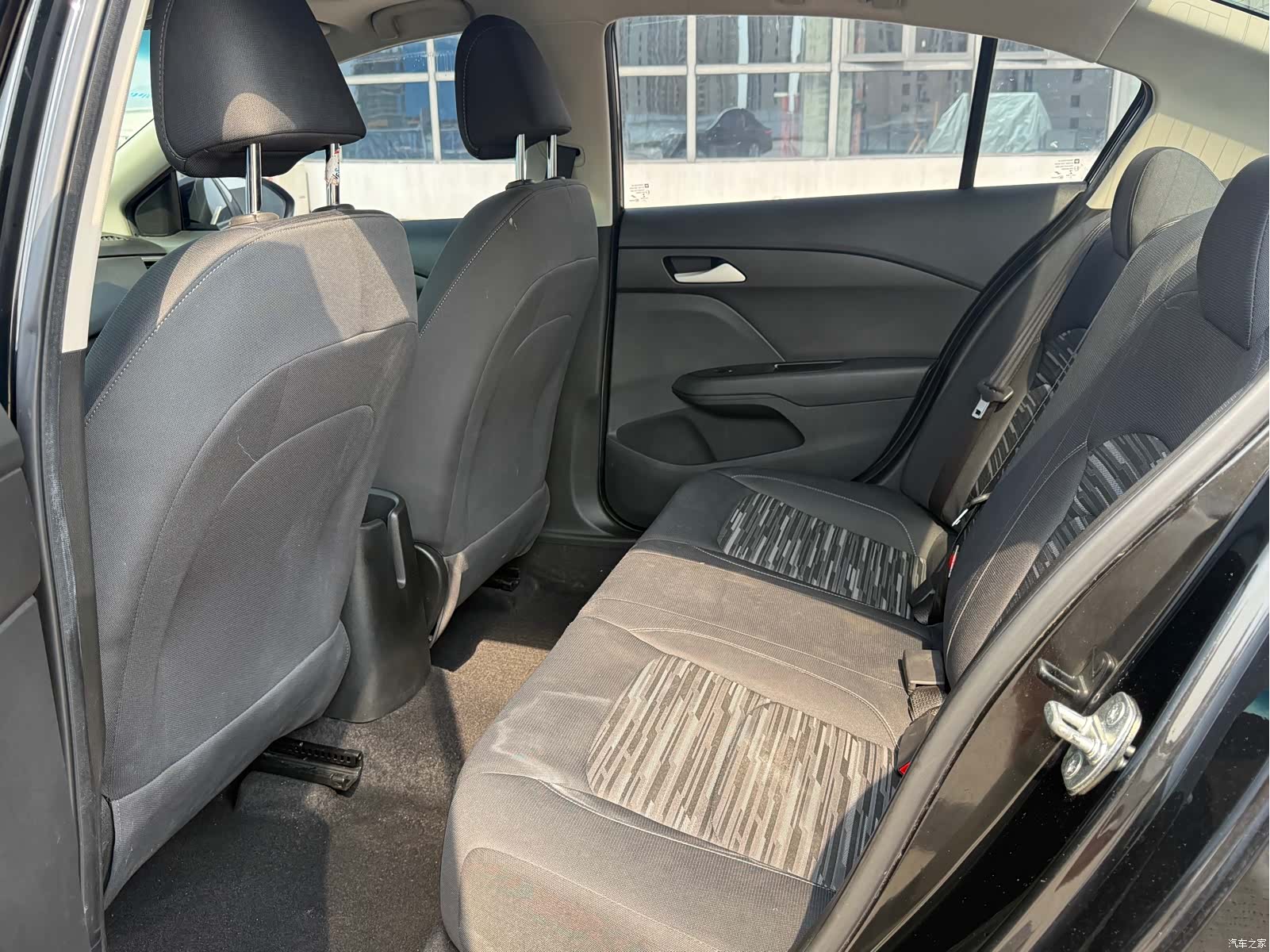 Chevrolet 320, 2017 7
