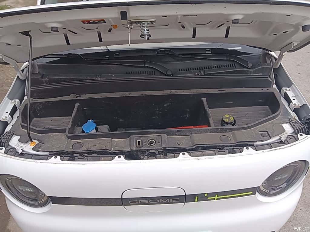 Geely Panda, 2025 20