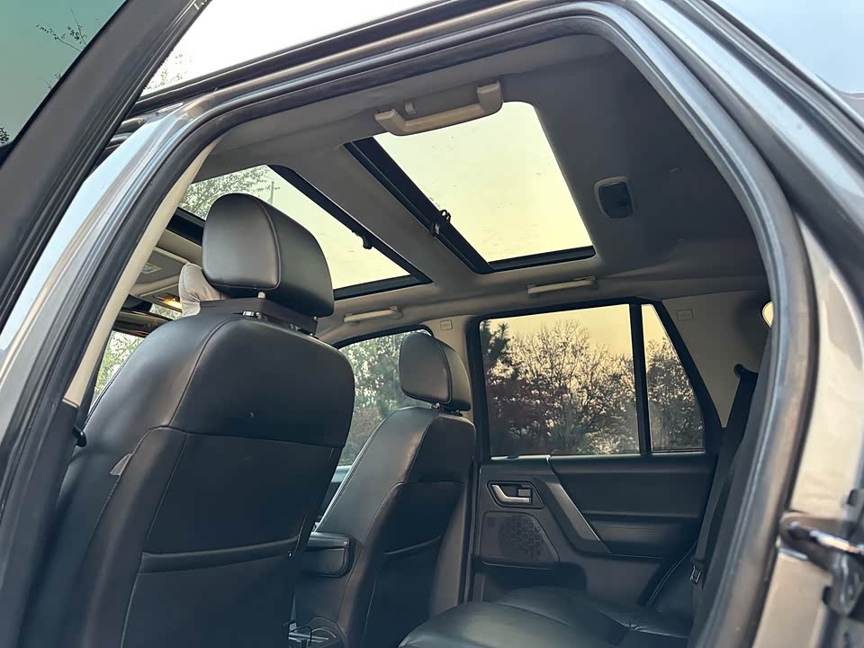 Land Rover Freelander 2