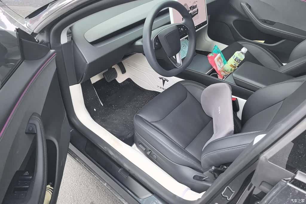 Tesla Model 3, 2025 9