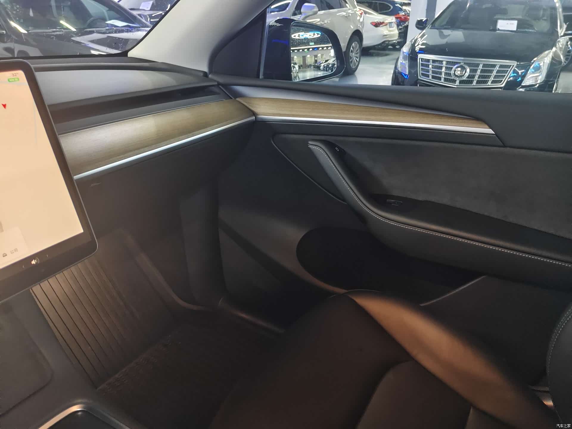 Tesla Model Y, 2022 7