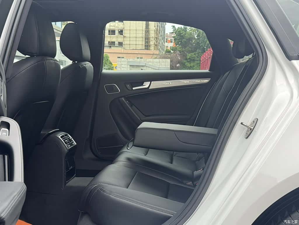 Audi A4L, 2015 14
