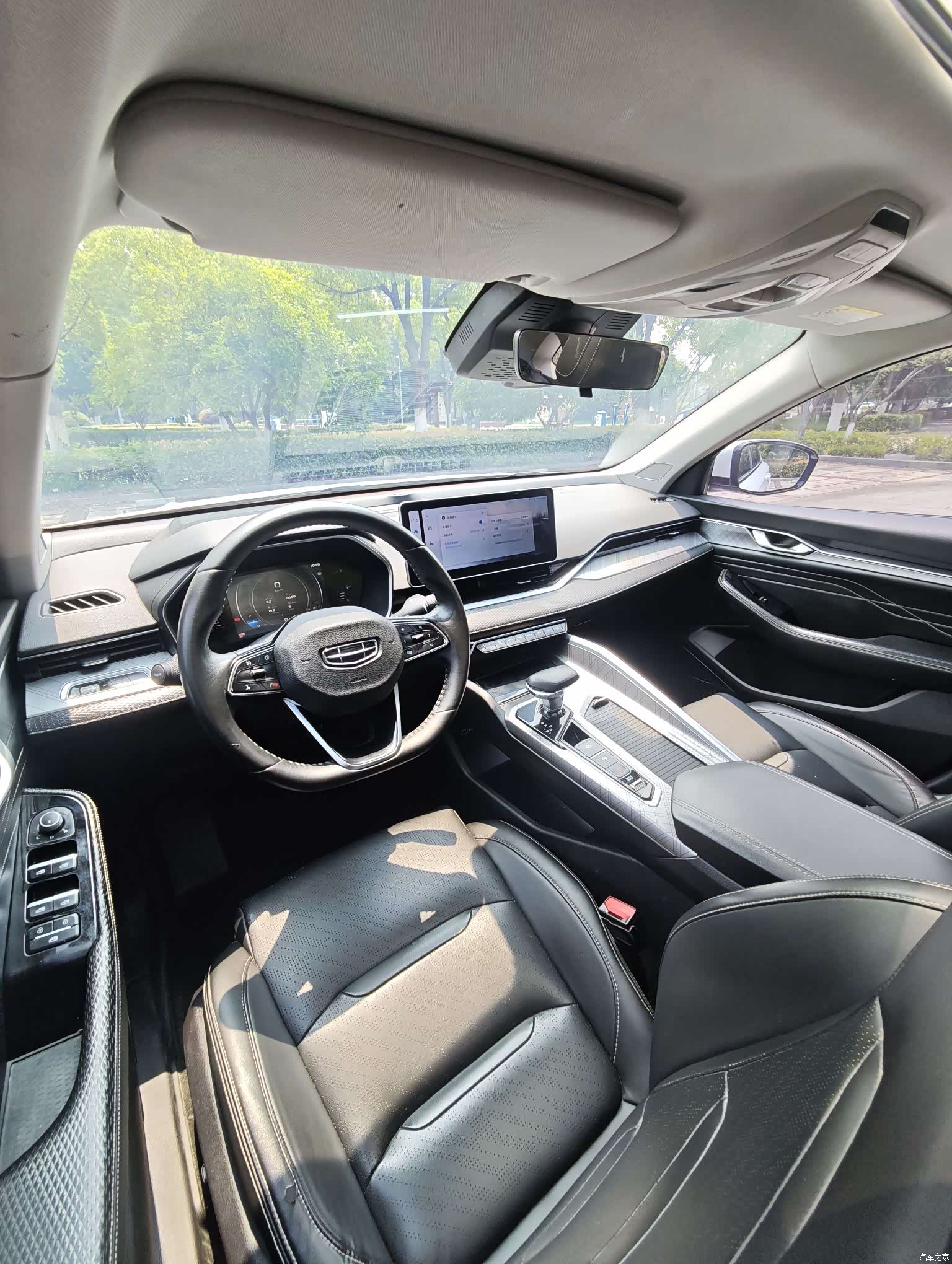 Geely Preface, 2022 13